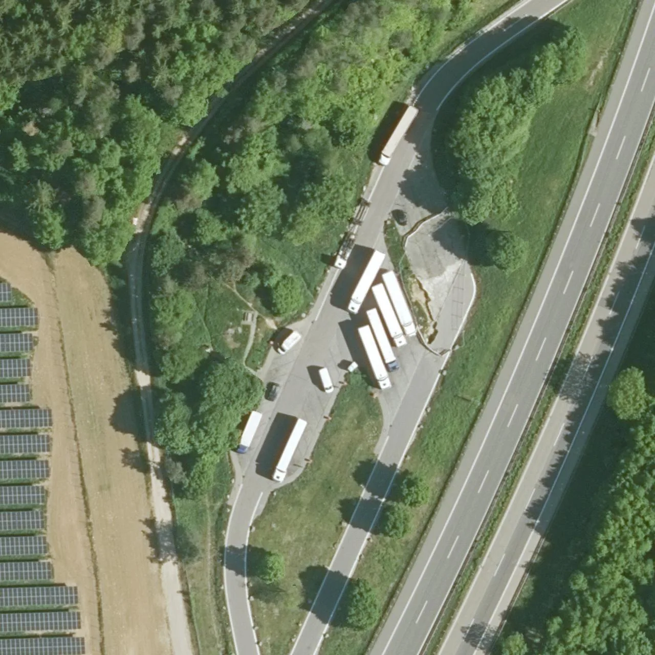 Aerial photo (orthophoto) of truck parking Benhof West from 2025