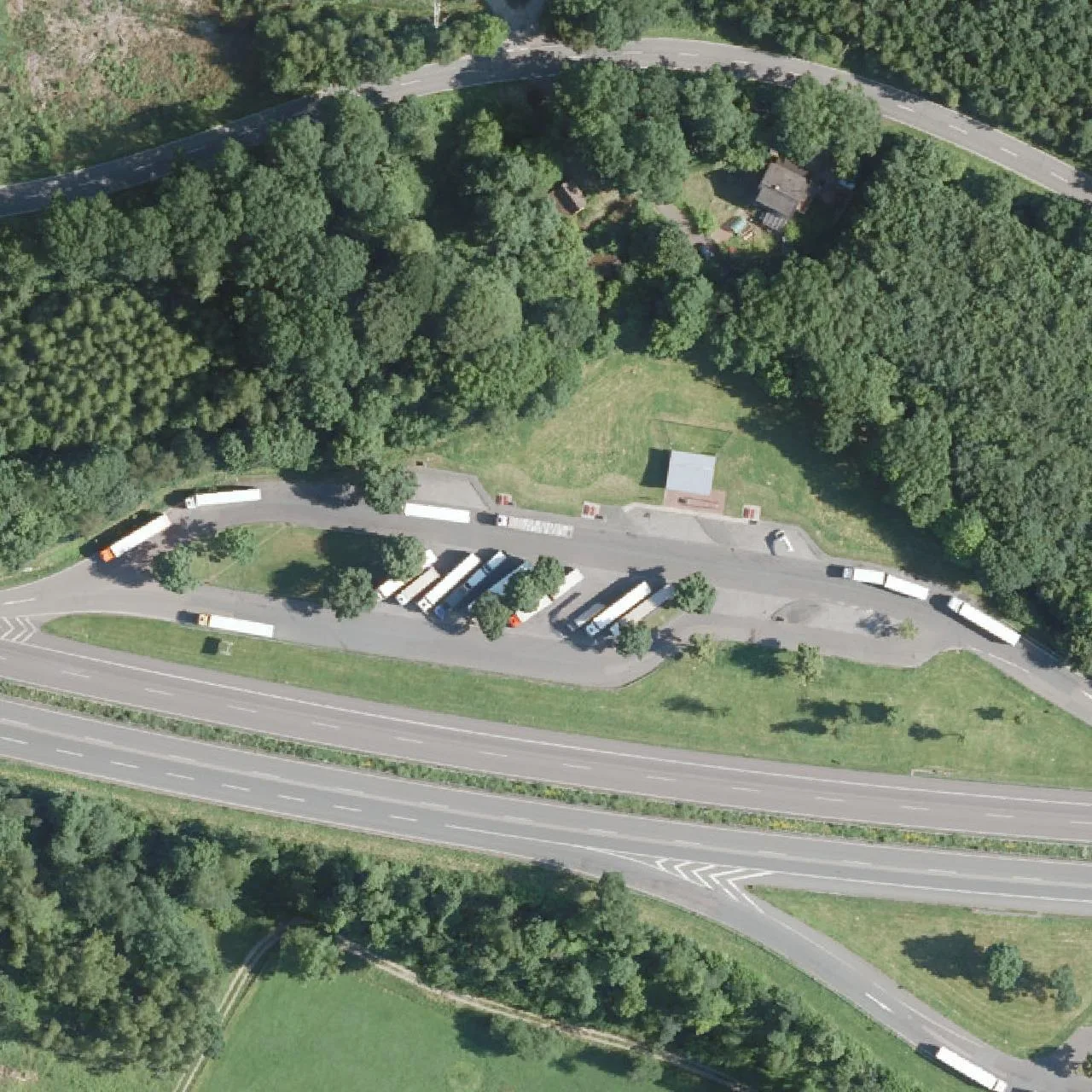Luftbild (Orthofoto) des LKW-Parkplatzes Morkepütz (Nord) aus dem Jahr 2023