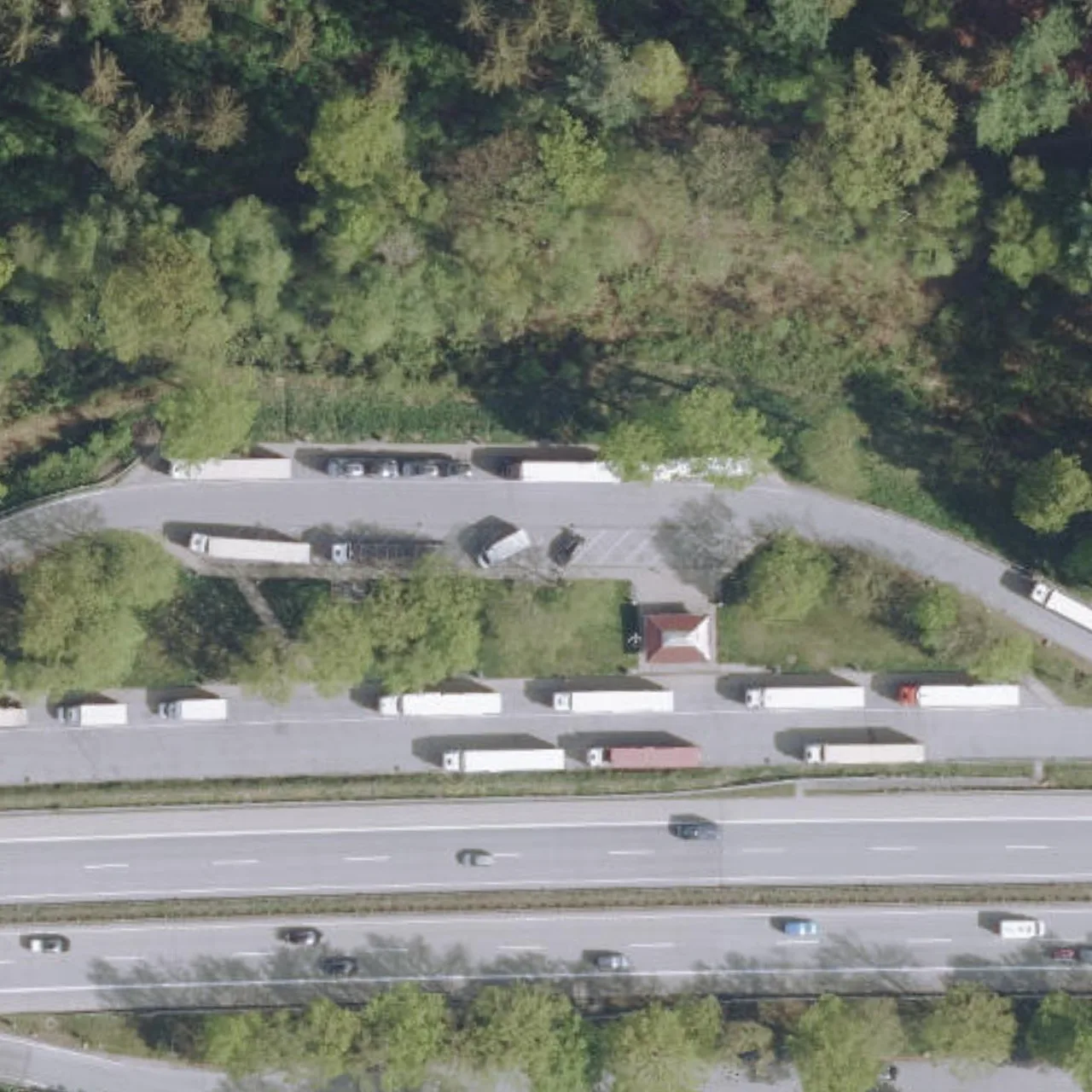Aerial photo (orthophoto) of truck parking Hahnenkoppel Nord from 2025