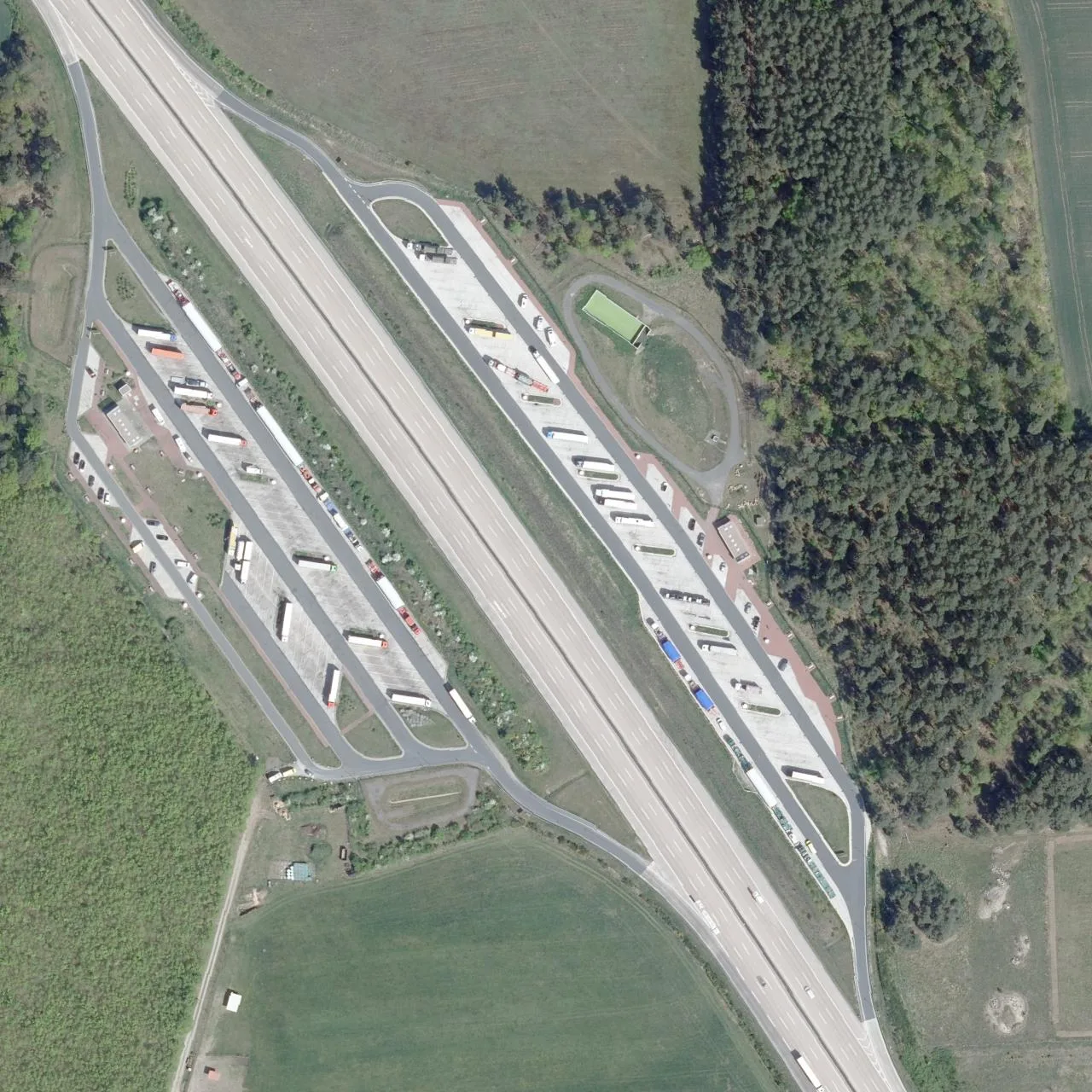 Aerial photo (orthophoto) of truck parking Up'n Bummelskampe Ost from 2025
