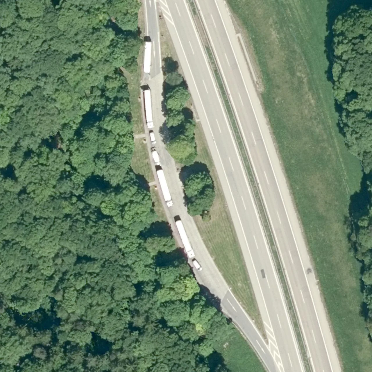 Aerial photo (orthophoto) of truck parking Lindaholz Süd from 2025