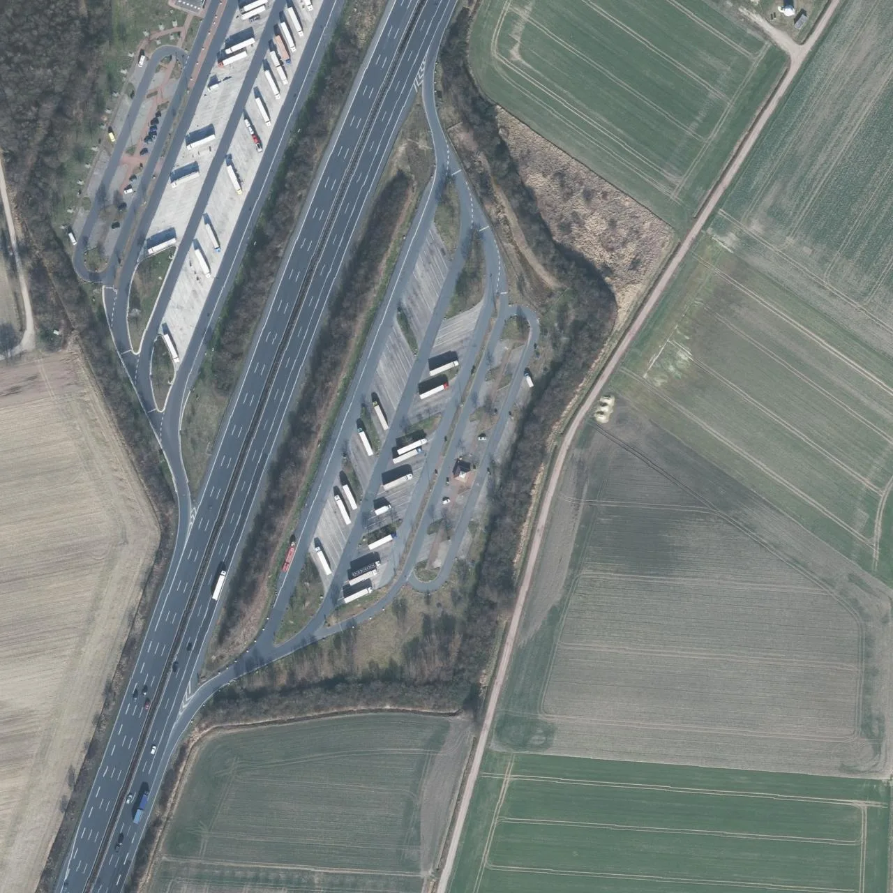 Aerial photo (orthophoto) of truck parking Calenberger Land (Bückethaler Knick S) from 2025
