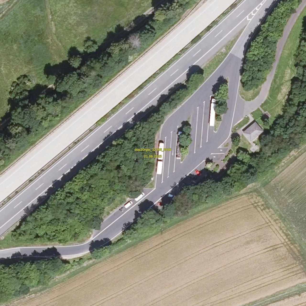 Luftbild (Orthofoto) des LKW-Parkplatzes Udler aus dem Jahr 2025