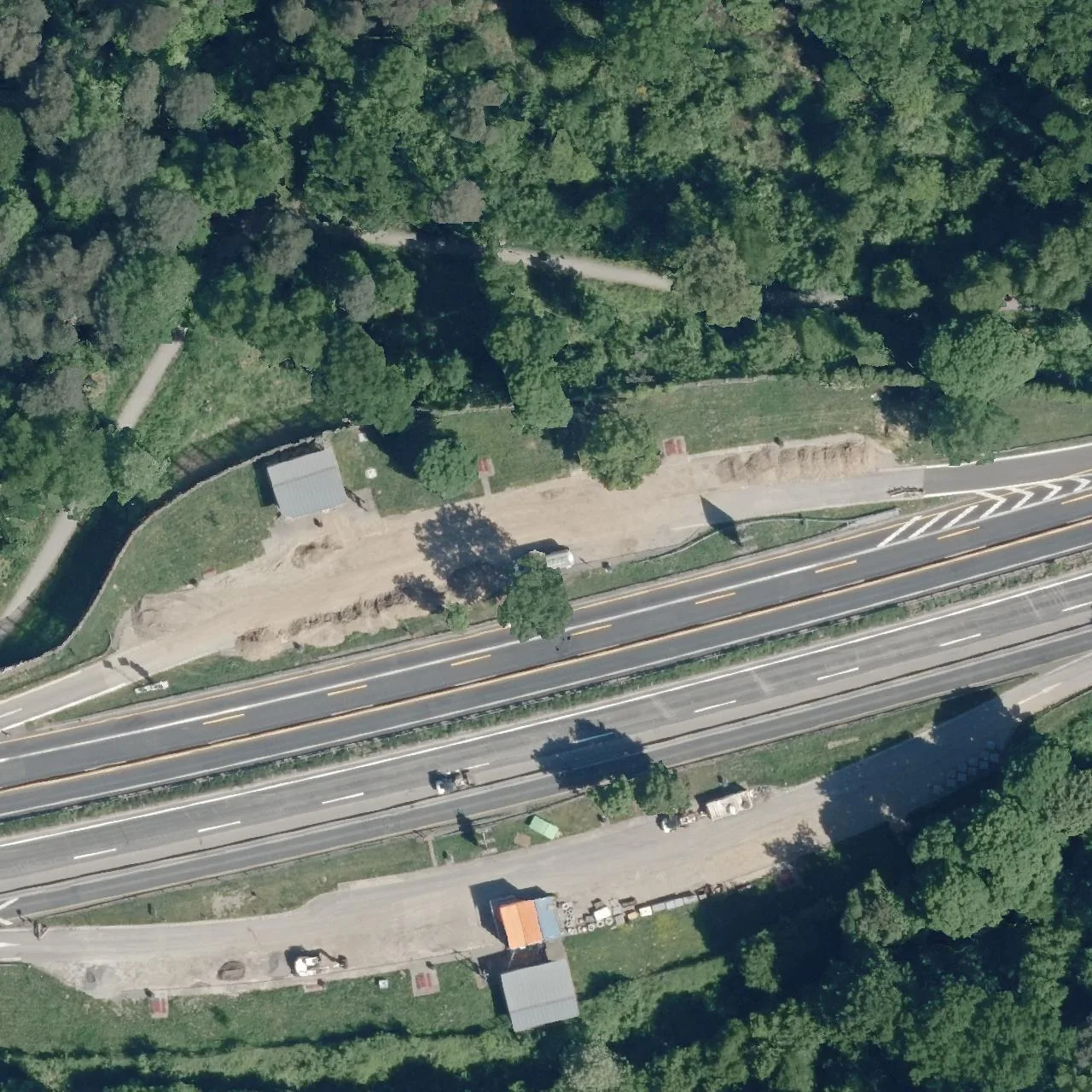 Luftbild (Orthofoto) des LKW-Parkplatzes Lustheide Nord aus dem Jahr 2023