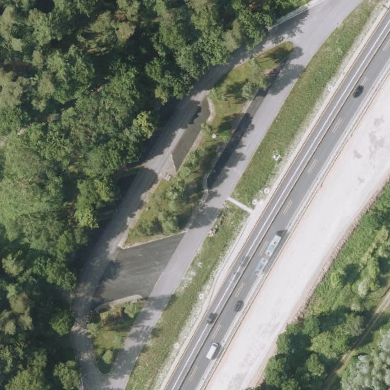 Aerial photo (orthophoto) of truck parking Sereetzer Feld West from 2025