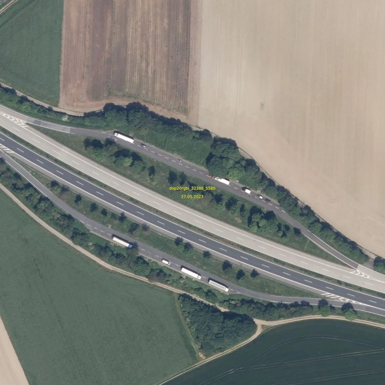 Luftbild (Orthofoto) des LKW-Parkplatzes Im Singten aus dem Jahr 2023