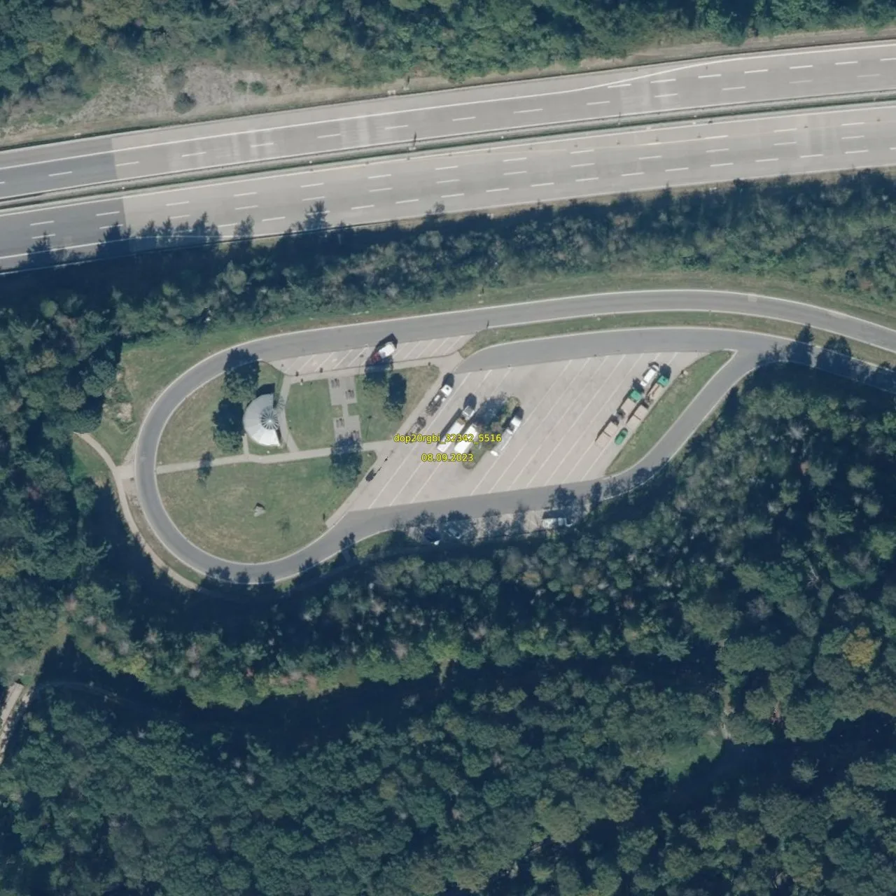 Luftbild (Orthofoto) des LKW-Parkplatzes Rioler Wald aus dem Jahr 2023