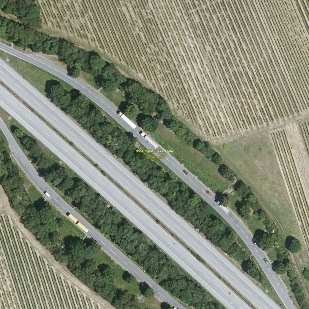 Luftbild (Orthofoto) des LKW-Parkplatzes Bergkloster aus dem Jahr 2025