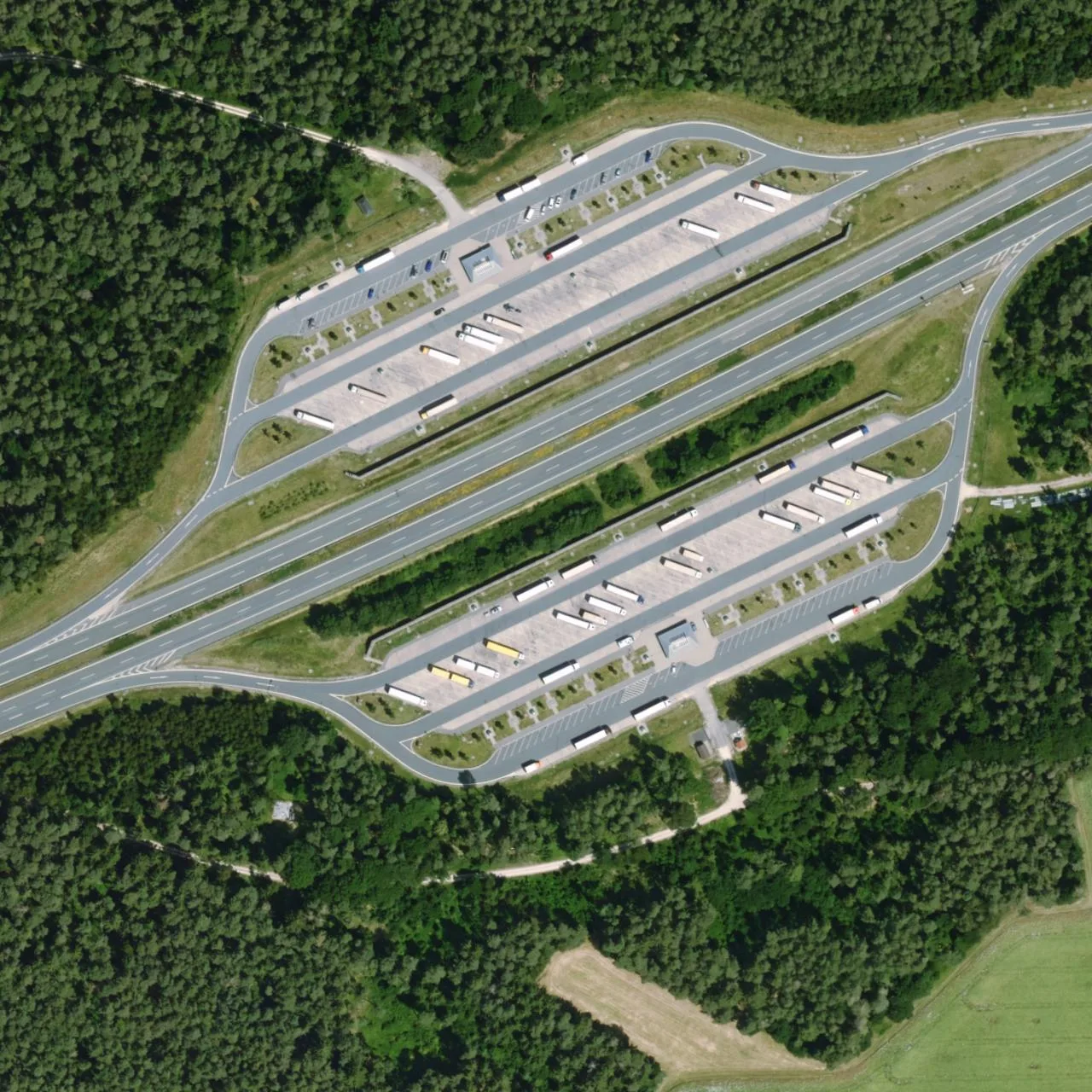 Aerial photo (orthophoto) of truck parking Auergründel Süd from 2025