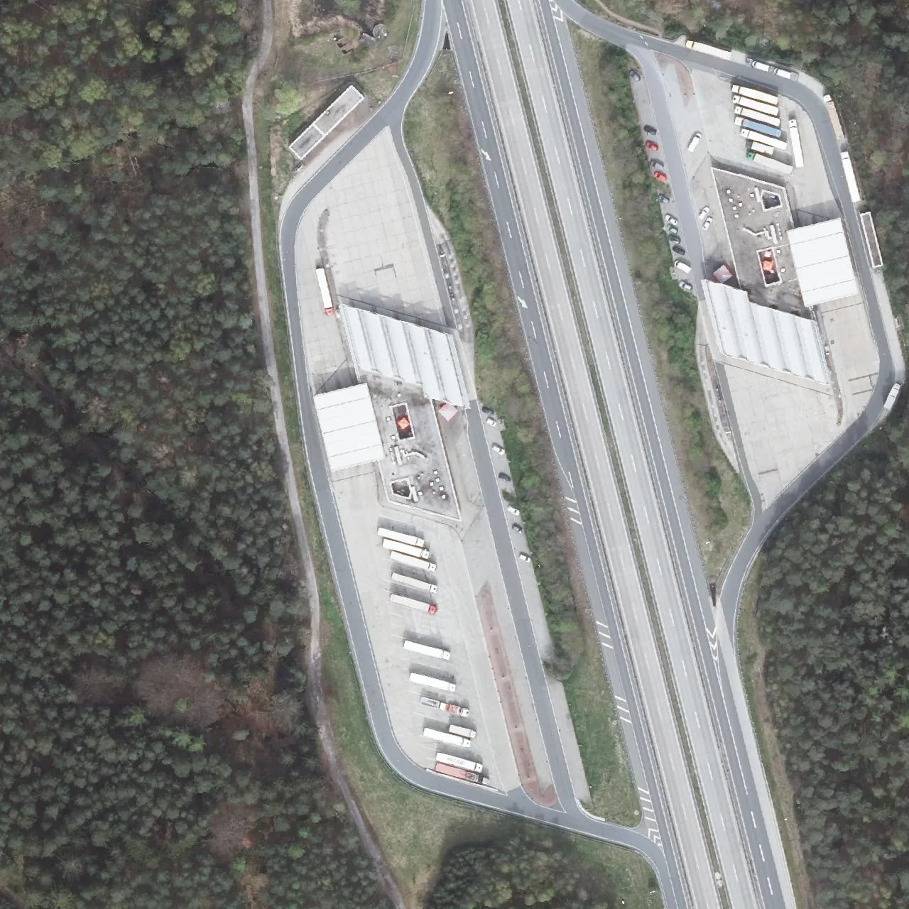 Aerial photo (orthophoto) of truck parking Hermsdorfer Kreuz West from 2024