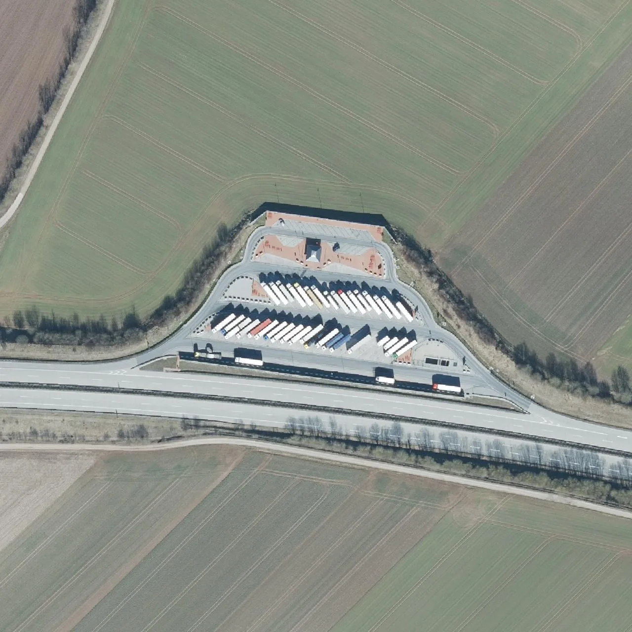 Aerial photo (orthophoto) of truck parking Leinetal Nord from 2025