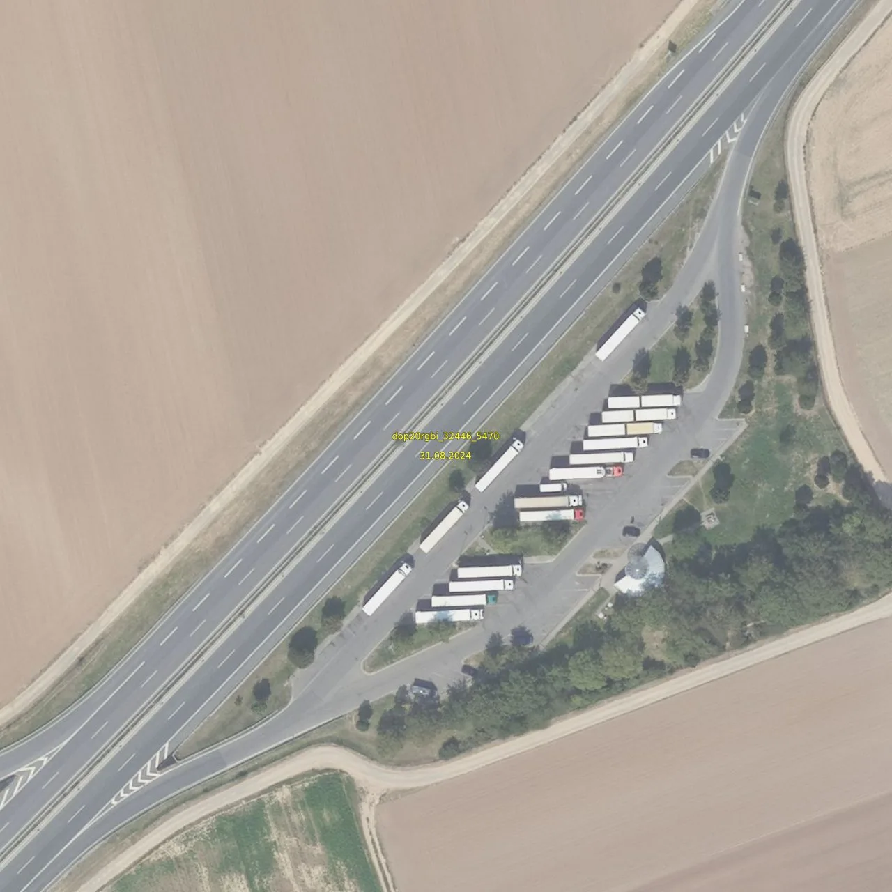 Luftbild (Orthofoto) des LKW-Parkplatzes Spechtersee aus dem Jahr 2024