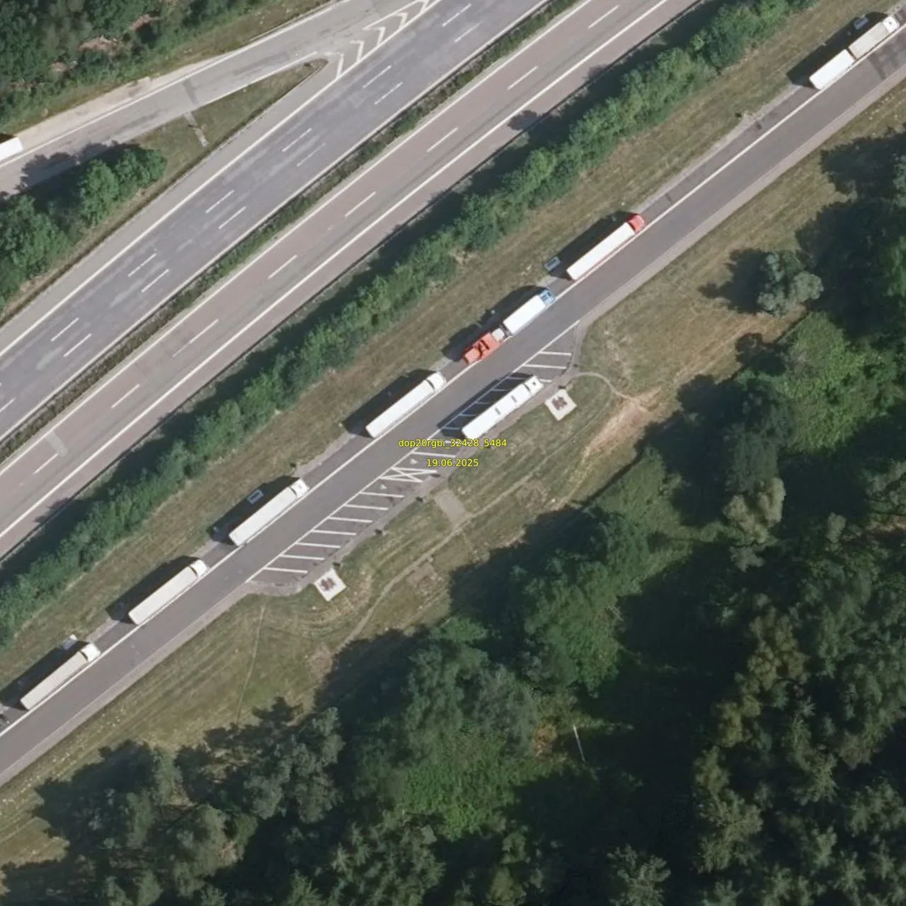 Luftbild (Orthofoto) des LKW-Parkplatzes Entenpfuhl aus dem Jahr 2025