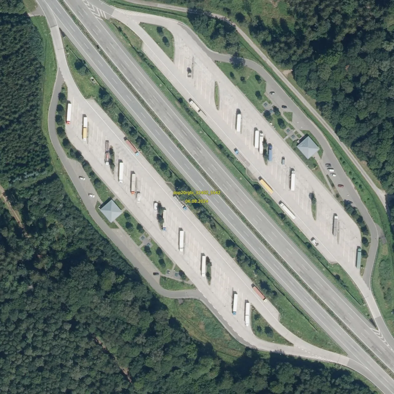 Luftbild (Orthofoto) des LKW-Parkplatzes Hundsheide aus dem Jahr 2024