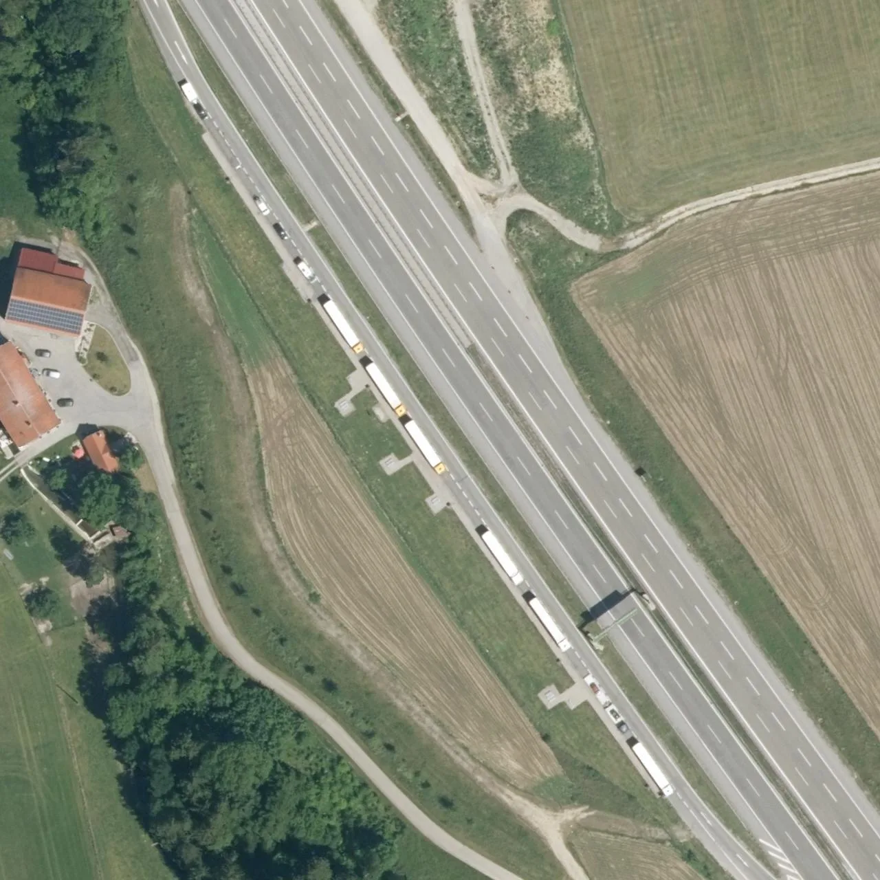 Aerial photo (orthophoto) of truck parking Aumühle-West from 2025