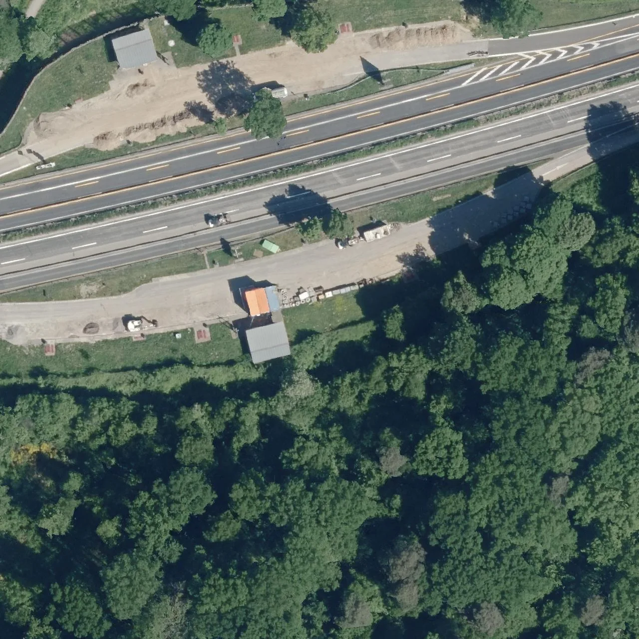 Luftbild (Orthofoto) des LKW-Parkplatzes Lustheide Süd aus dem Jahr 2023