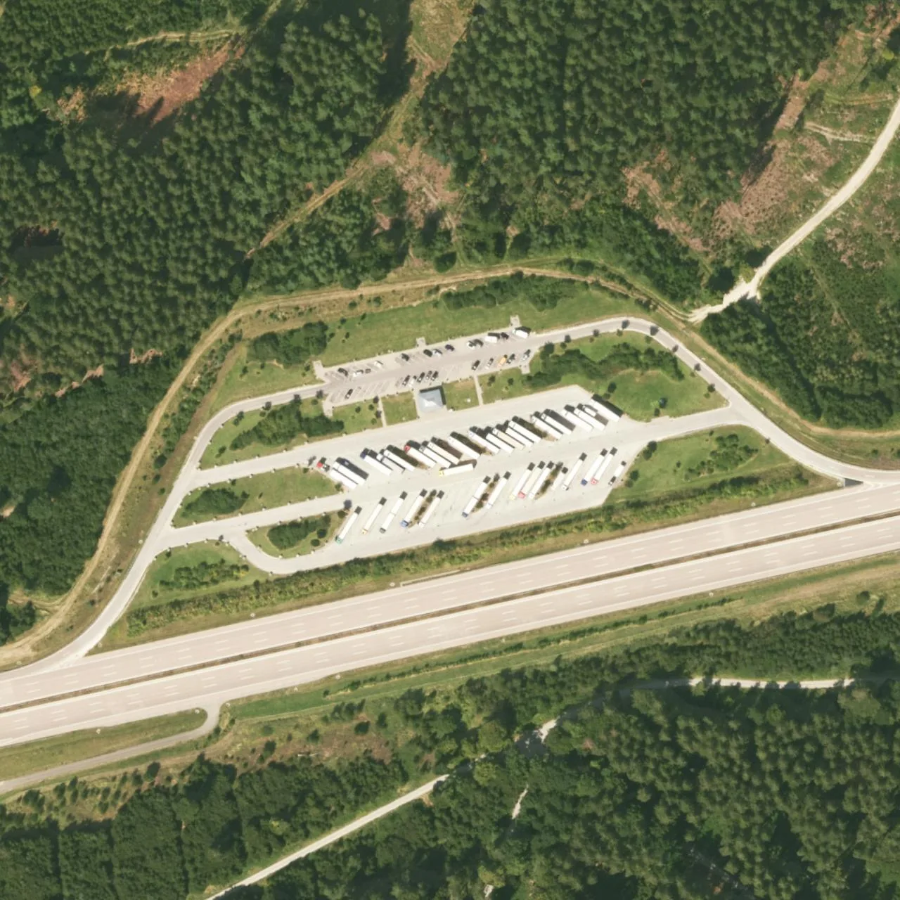 Aerial photo (orthophoto) of truck parking Streitheimer Forst Nord from 2022