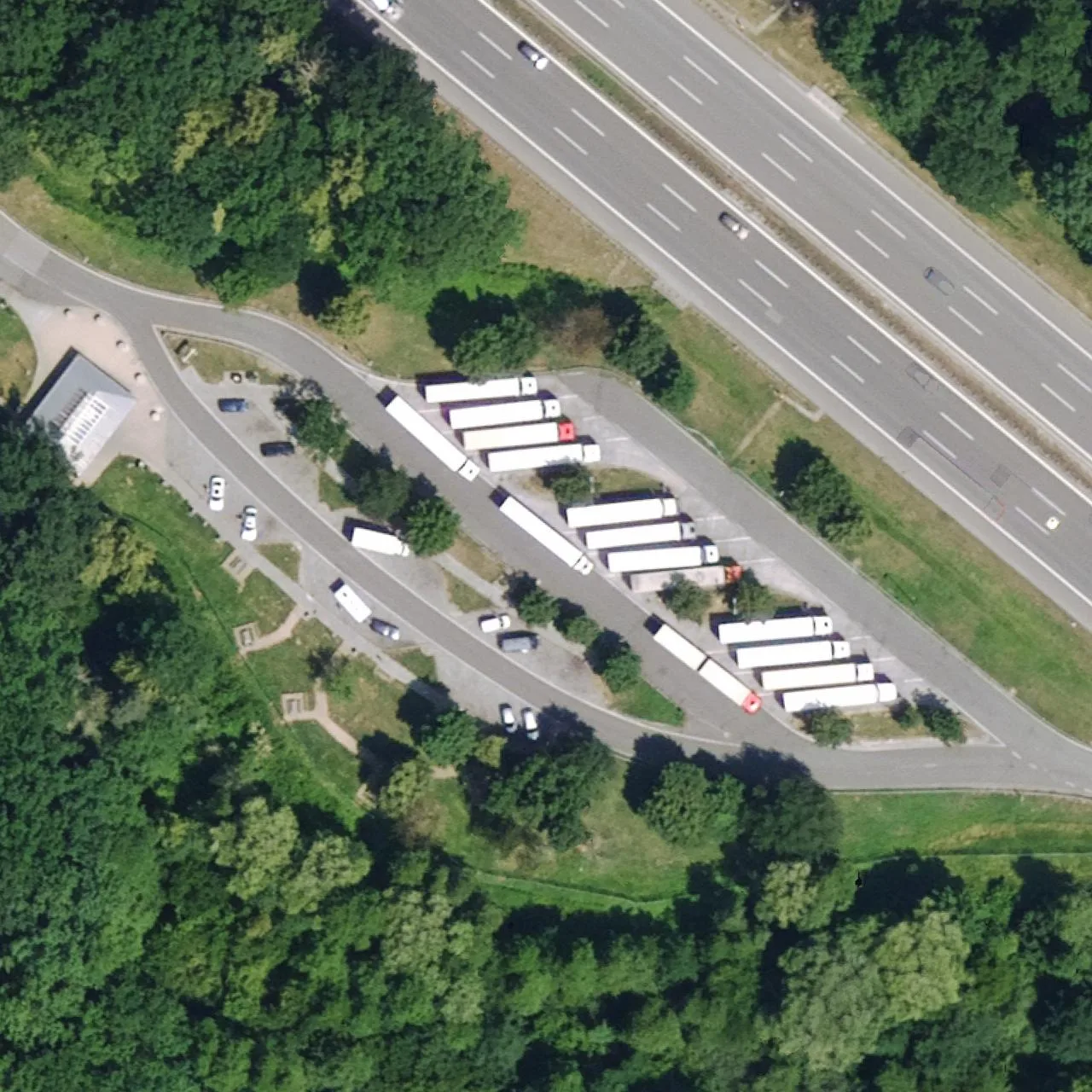 Aerial photo (orthophoto) of truck parking Weißer Graben Süd from 2025