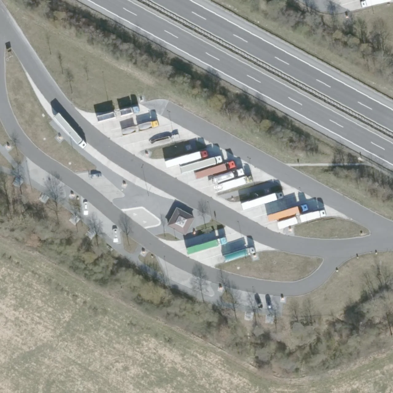 Aerial photo (orthophoto) of truck parking Luhewiesen (Scharmbeck) Süd from 2024