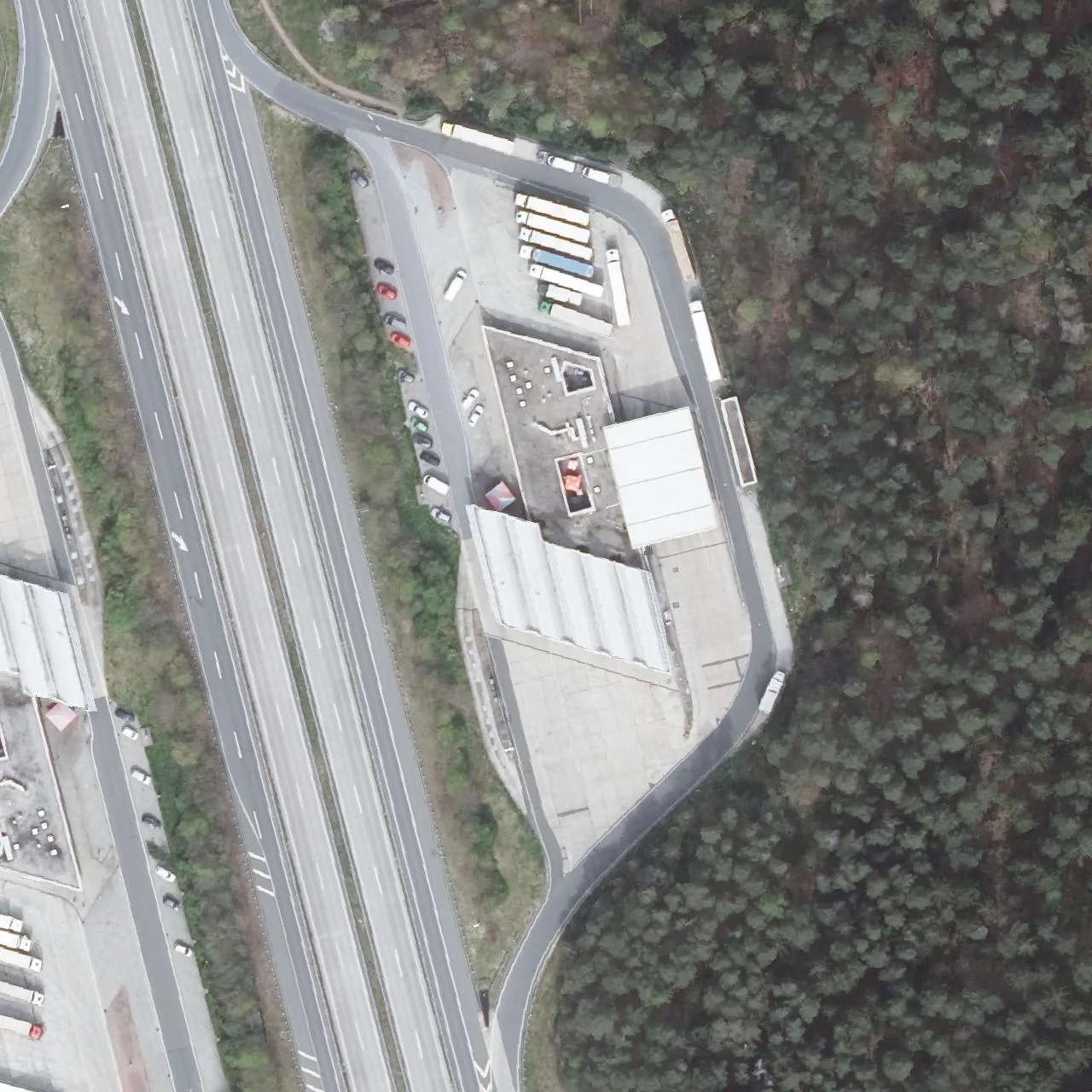 Aerial photo (orthophoto) of truck parking Hermsdorfer Kreuz Ost from 2024