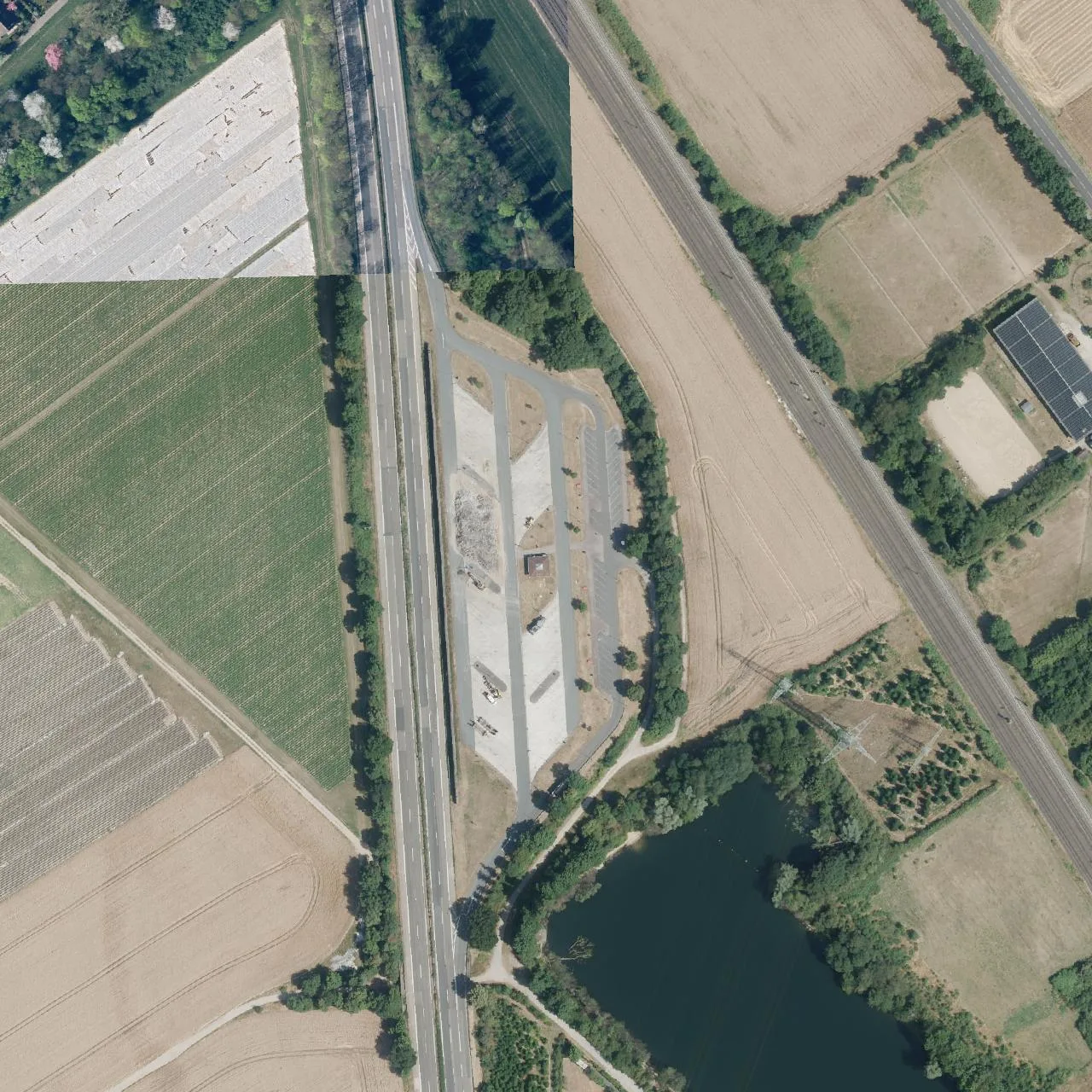 Luftbild (Orthofoto) des LKW-Parkplatzes Wolfhagen (Ost) aus dem Jahr 2023