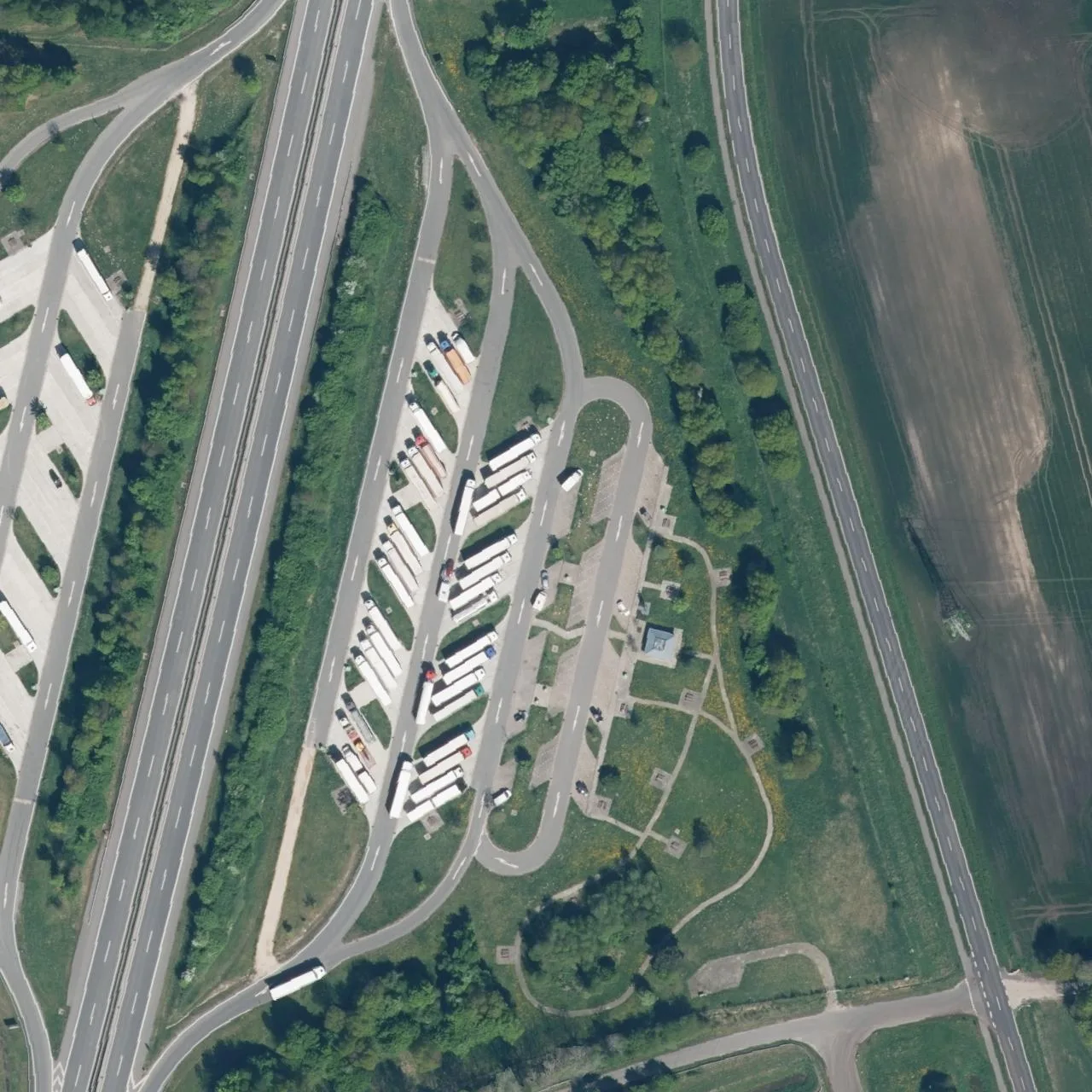Aerial photo (orthophoto) of truck parking Heseper Moor (Ost) from 2025