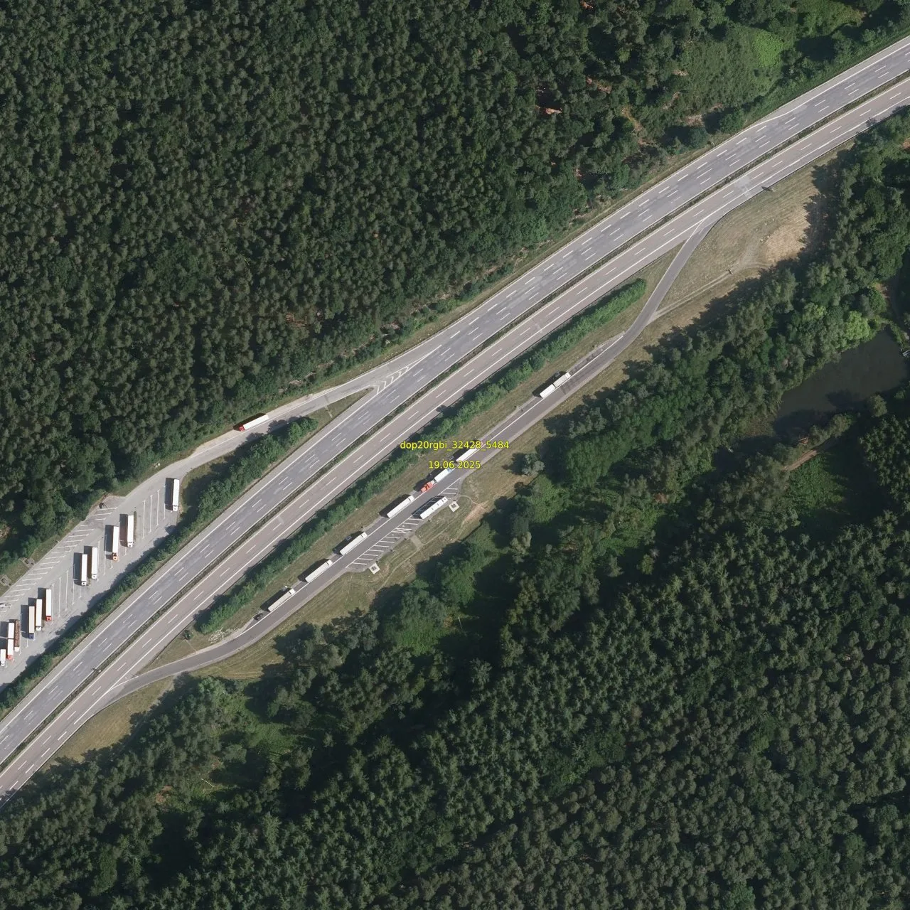 Luftbild (Orthofoto) des LKW-Parkplatzes Türkberg aus dem Jahr 2025