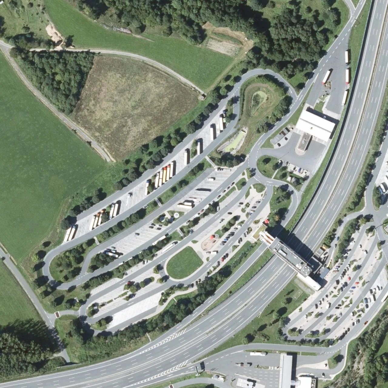 Aerial photo (orthophoto) of truck parking Frankenwald West from 2025
