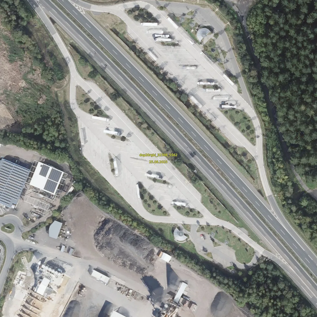 Luftbild (Orthofoto) des LKW-Parkplatzes Engelrödchen aus dem Jahr 2025