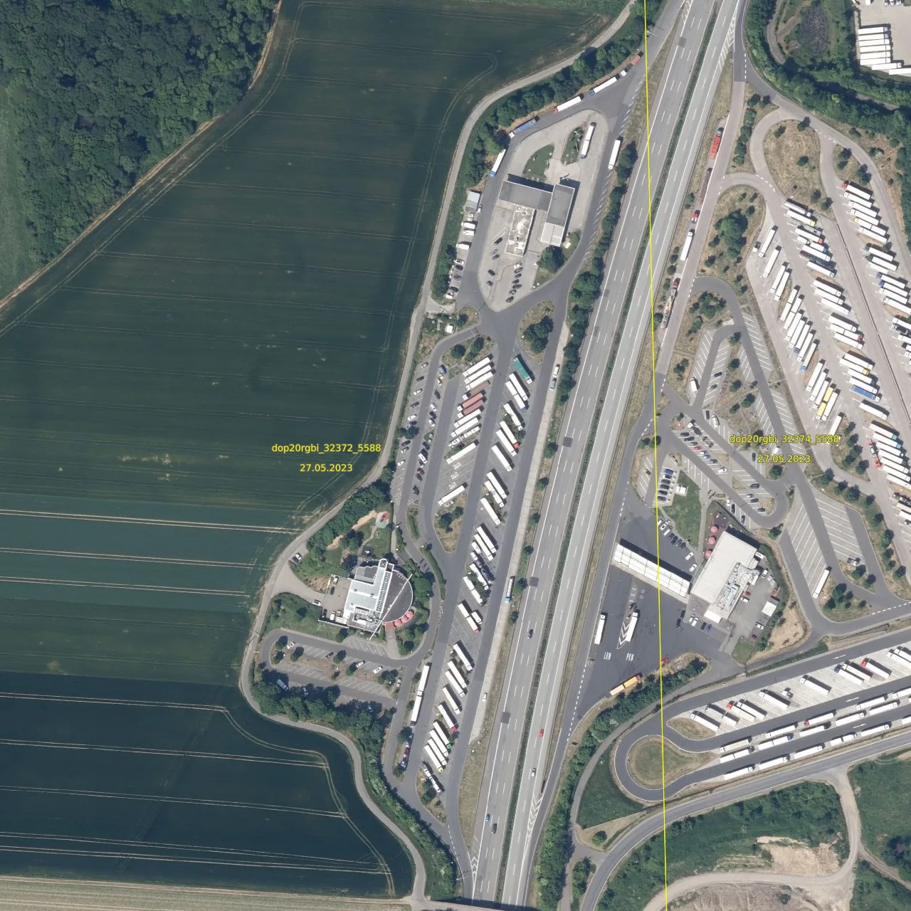 Luftbild (Orthofoto) des LKW-Parkplatzes Brohltal West aus dem Jahr 2023