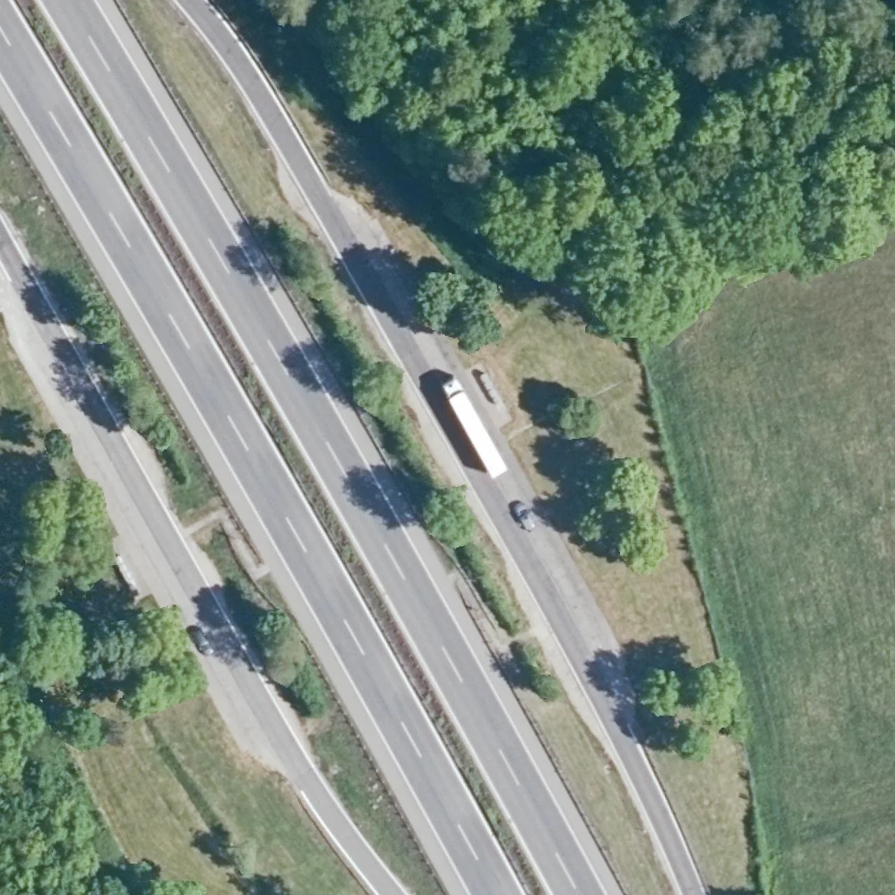 Aerial photo (orthophoto) of truck parking Zückshuter Forst West from 2025