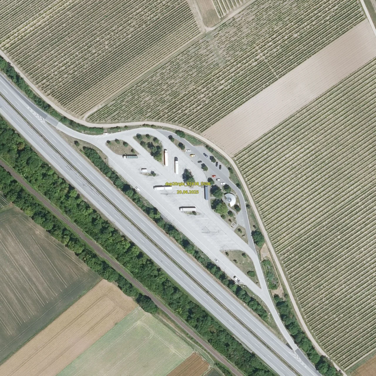 Luftbild (Orthofoto) des LKW-Parkplatzes Langwiese aus dem Jahr 2025