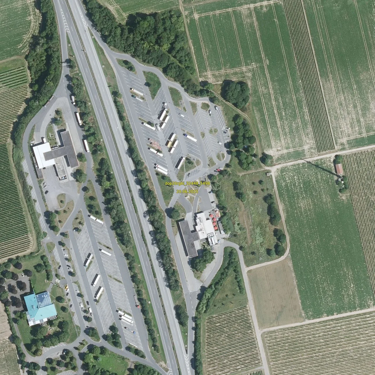 Luftbild (Orthofoto) des LKW-Parkplatzes Wonnegau Ost aus dem Jahr 2025