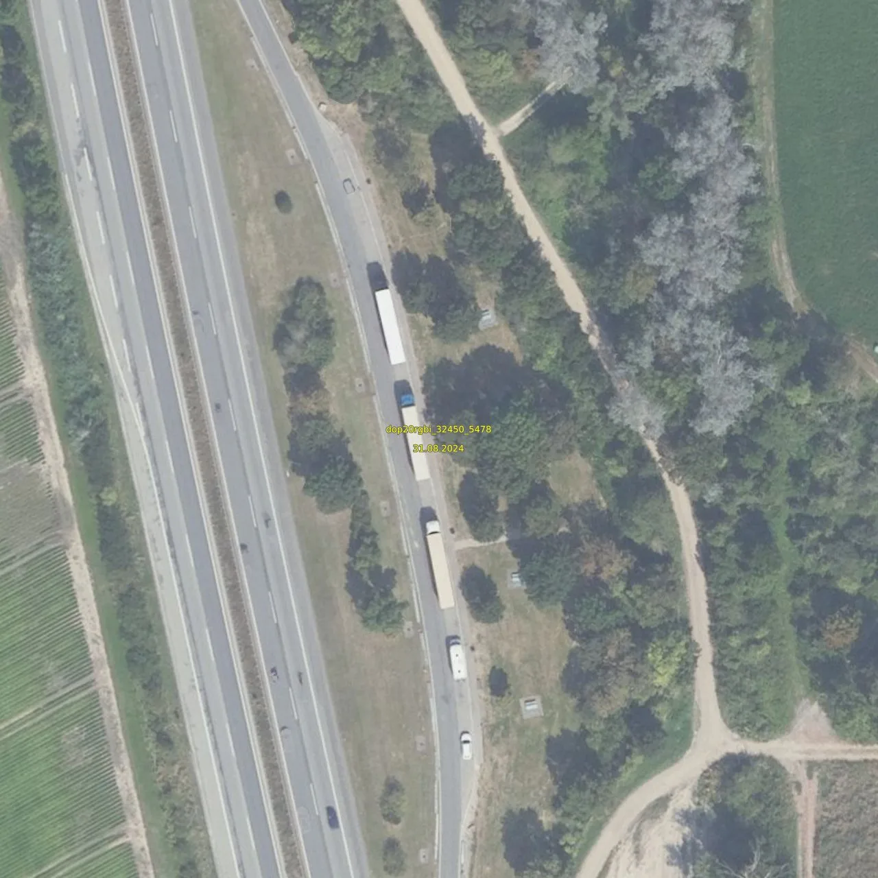 Luftbild (Orthofoto) des LKW-Parkplatzes Sandberg aus dem Jahr 2024