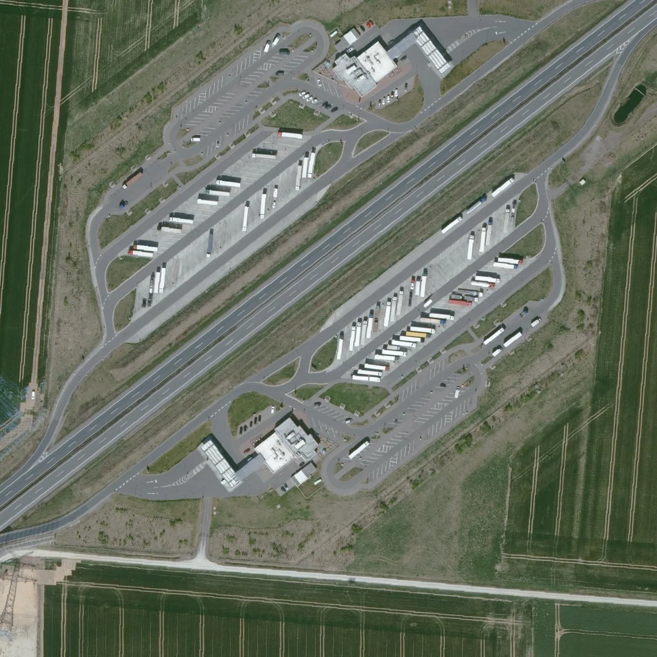 Aerial photo (orthophoto) of truck parking Salzgitterhüttenblick Süd from 2025