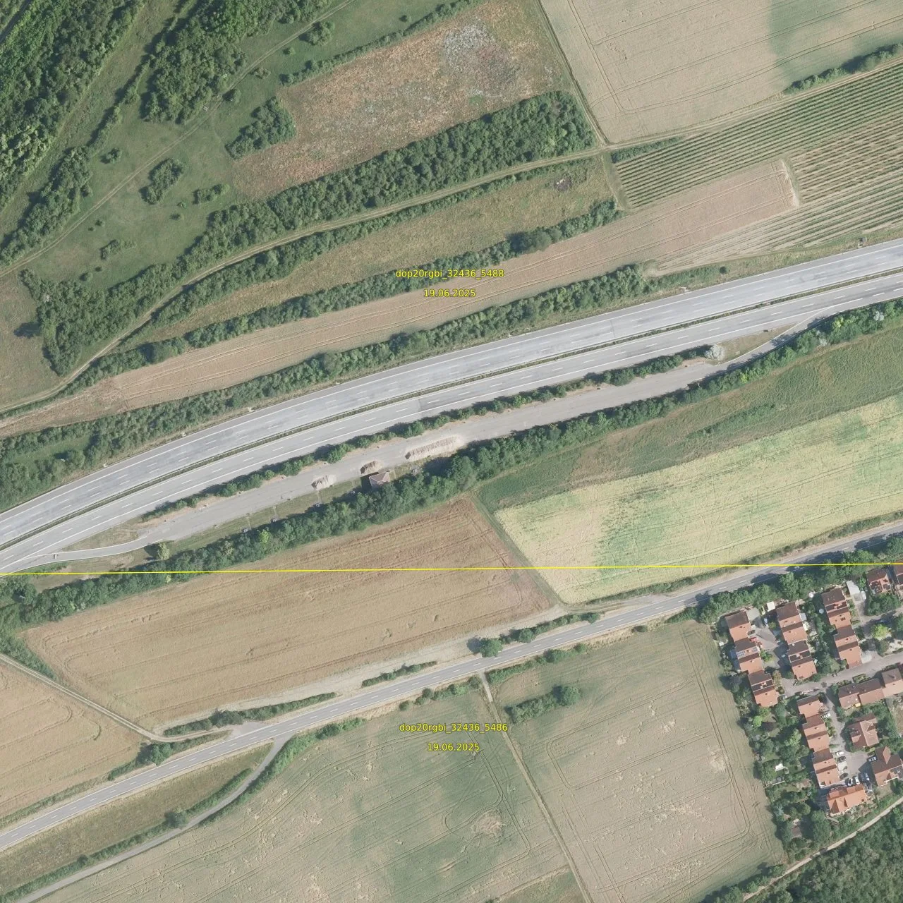 Luftbild (Orthofoto) des LKW-Parkplatzes Am Binsenplatz aus dem Jahr 2025