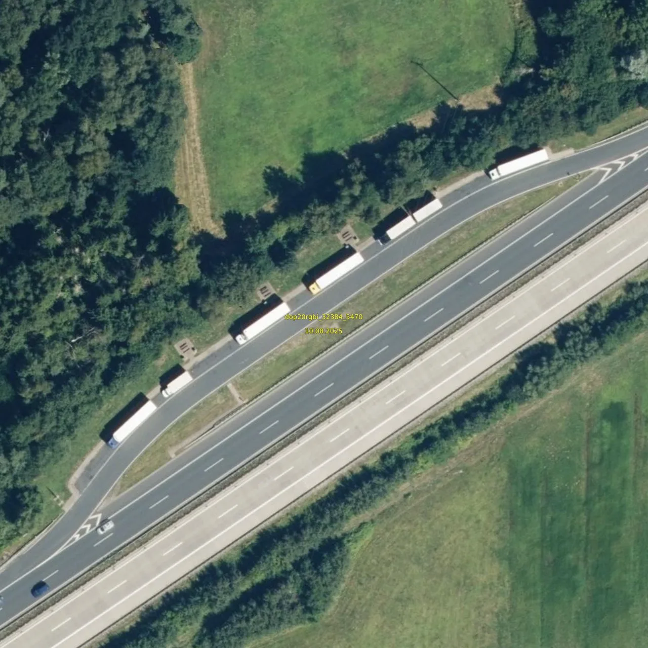 Luftbild (Orthofoto) des LKW-Parkplatzes Am Glan aus dem Jahr 2025