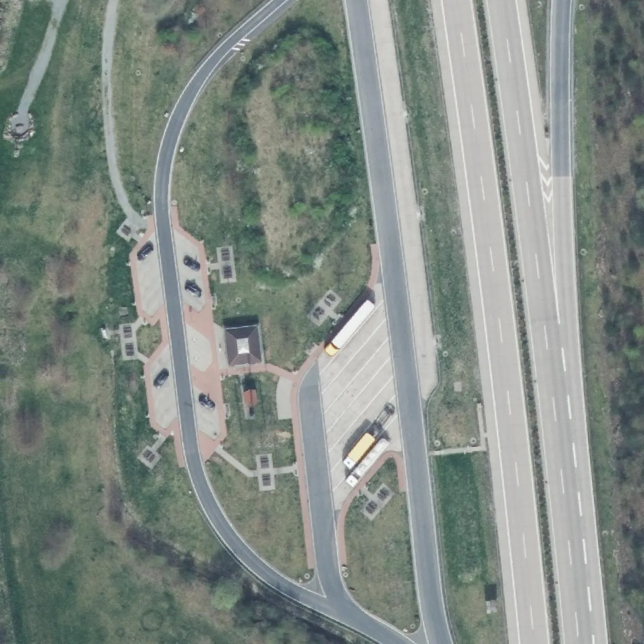 Aerial photo (orthophoto) of truck parking Thüringer Tor West from 2024