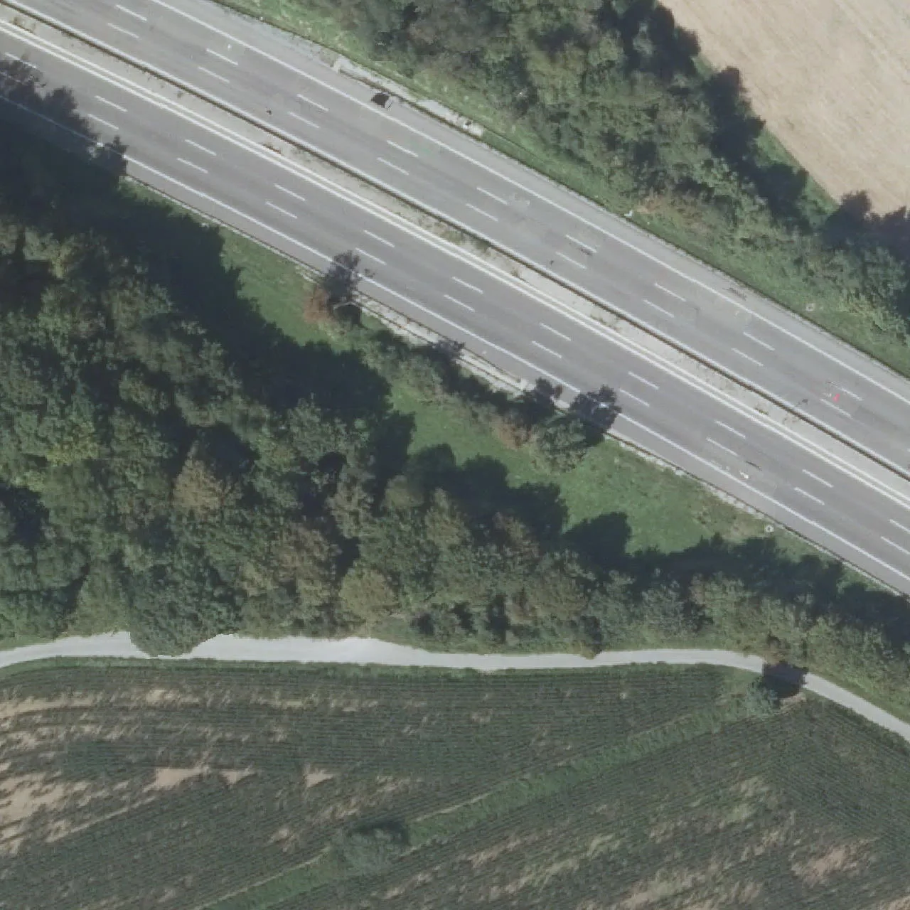 Luftbild (Orthofoto) des LKW-Parkplatzes RA A6 km 599,1 Ri. Waidhaus aus dem Jahr 2023