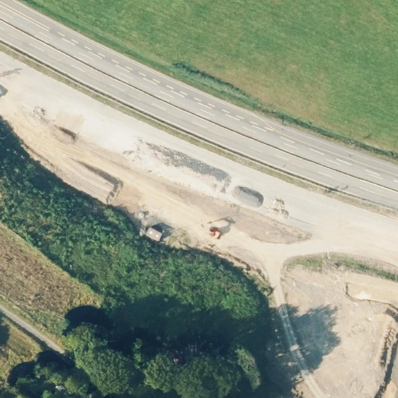 Luftbild (Orthofoto) des LKW-Parkplatzes Schlierberg aus dem Jahr 2024