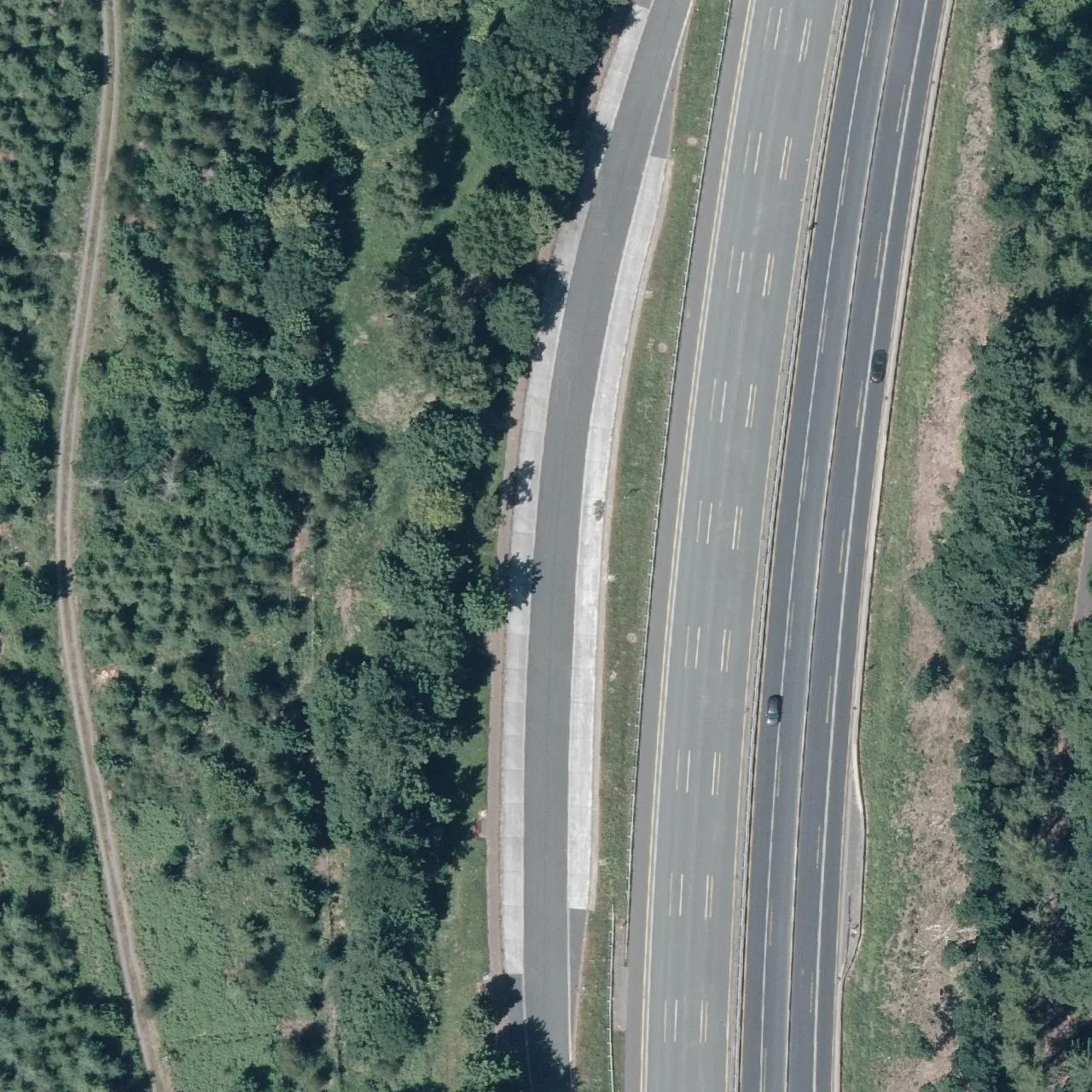 Luftbild (Orthofoto) des LKW-Parkplatzes Am Wildenberg aus dem Jahr 2023
