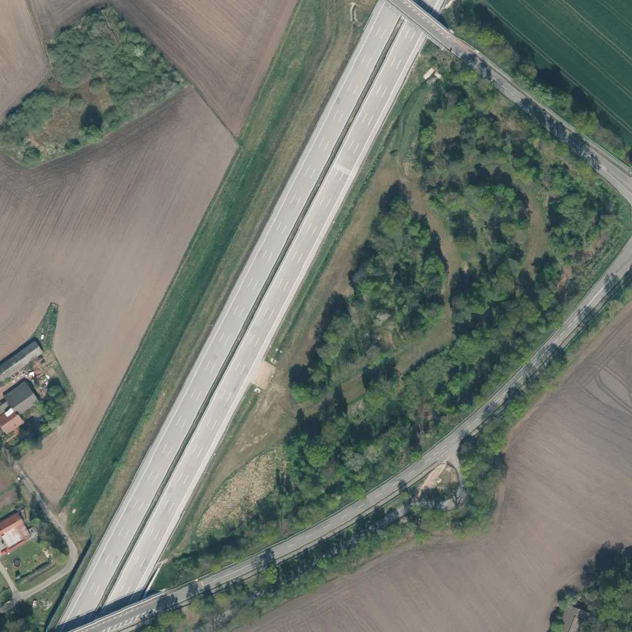 Aerial photo (orthophoto) of truck parking NI 35 Ost bei km 183,0 from 2025