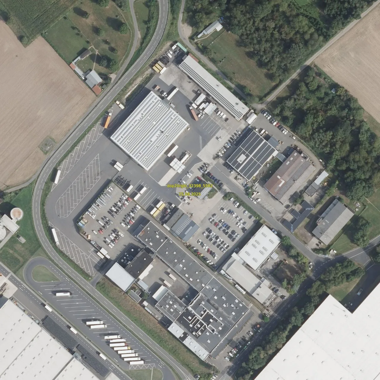 Luftbild (Orthofoto) des LKW-Parkplatzes Industriegebiet Koblenz aus dem Jahr 2025