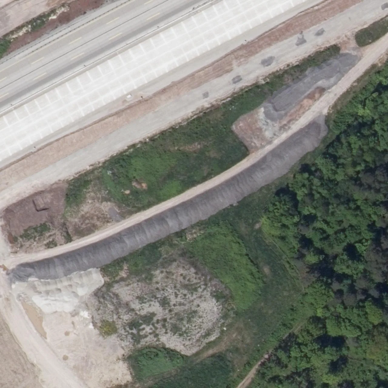 Luftbild (Orthofoto) des LKW-Parkplatzes Ochsenberg aus dem Jahr 2023