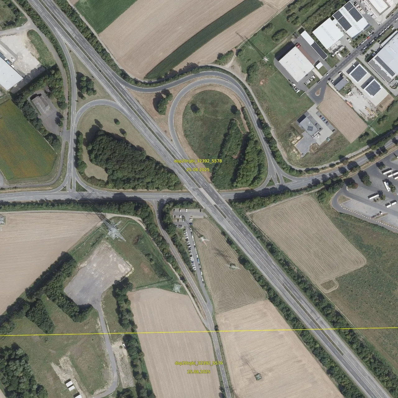 Luftbild (Orthofoto) des LKW-Parkplatzes Esso Autohof Koblenz aus dem Jahr 2025