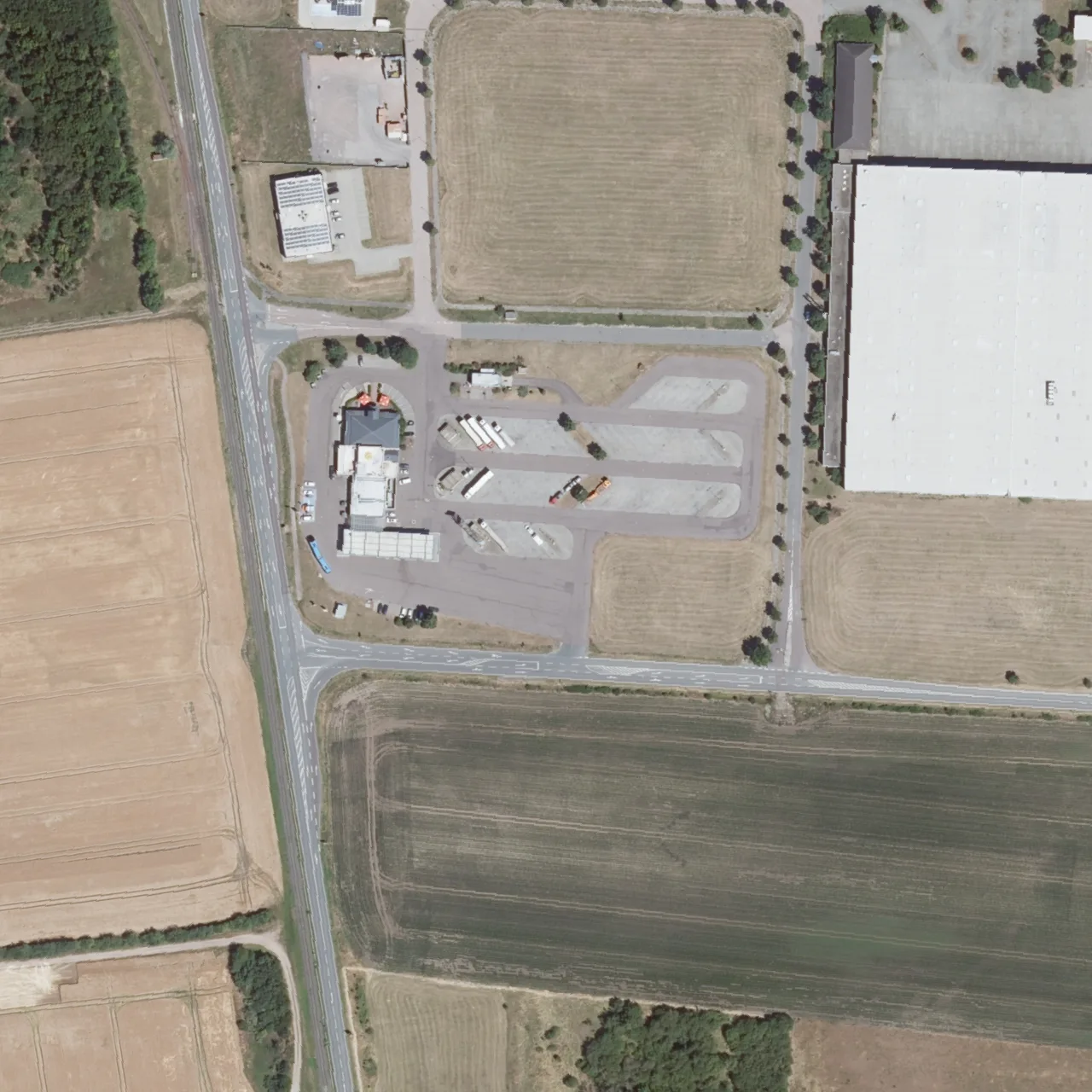 Aerial photo (orthophoto) of truck parking Aral Autohof Könnern from 2025