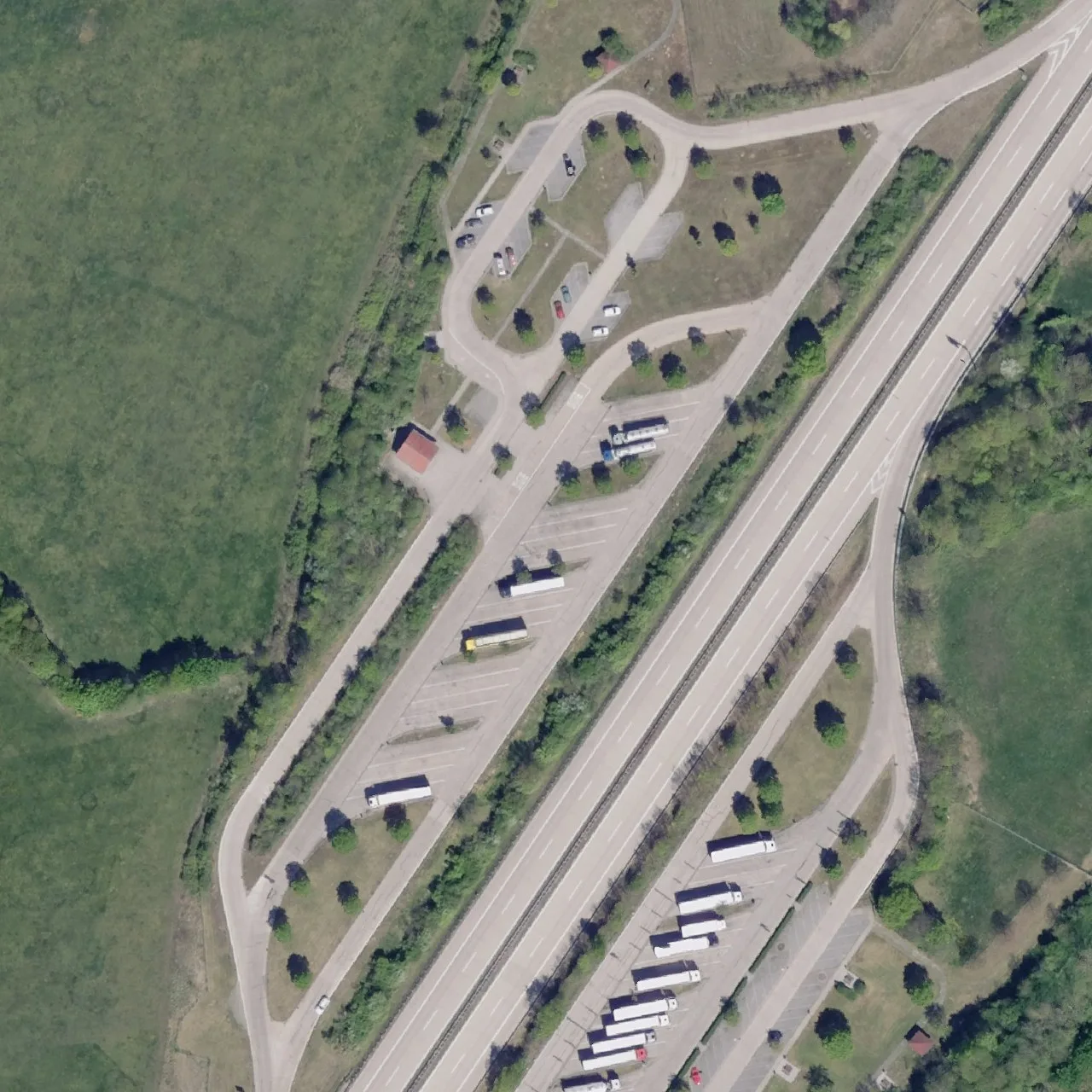 Aerial photo (orthophoto) of truck parking Elsteraue from 2025