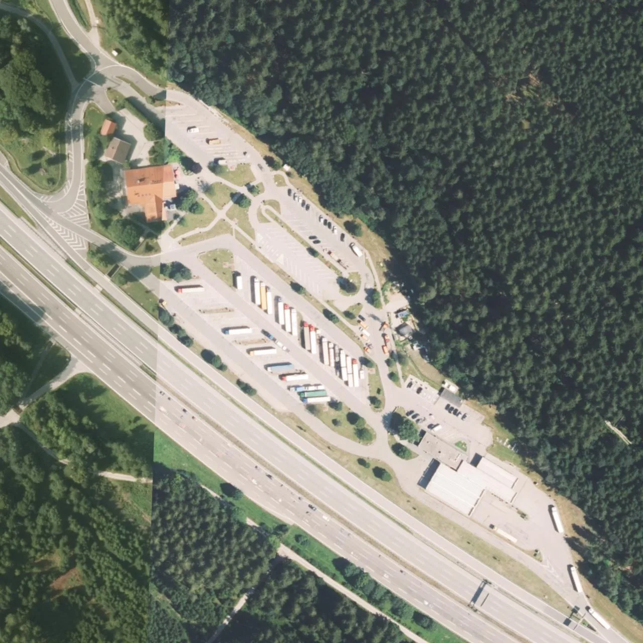 Aerial photo (orthophoto) of truck parking Holzkirchen-Nord from 2022