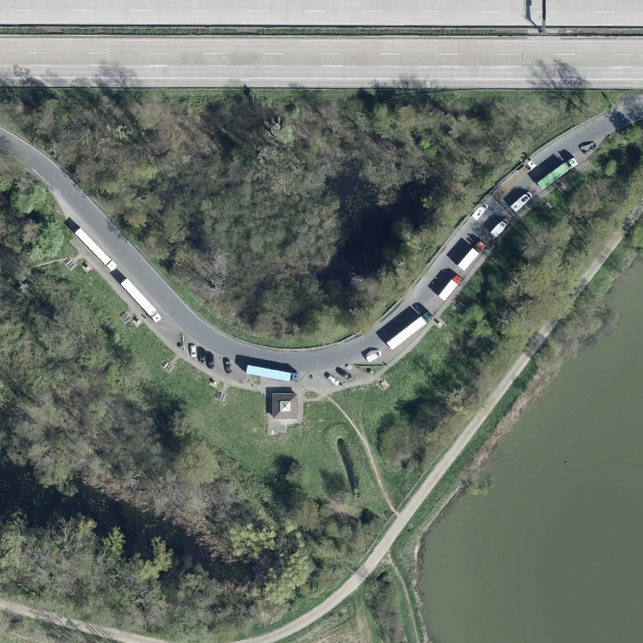 Aerial photo (orthophoto) of truck parking Krummhörens Kuhlen from 2025