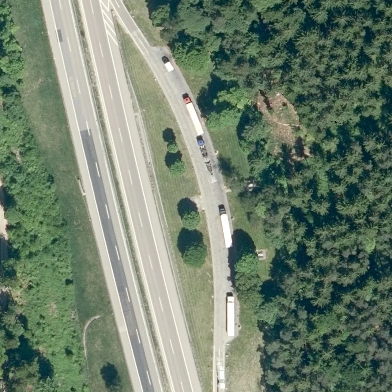 Aerial photo (orthophoto) of truck parking Hofschlag Nord from 2025